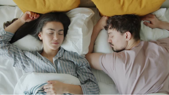 Dreams during naps and dreams at night: How sleep stages shape the dream experience
