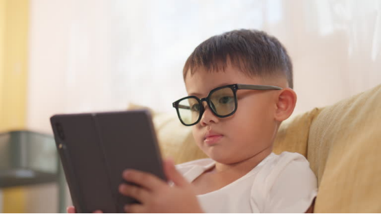 Social Withdrawal in Children: Distinguishing Introversion from Social Anxiety